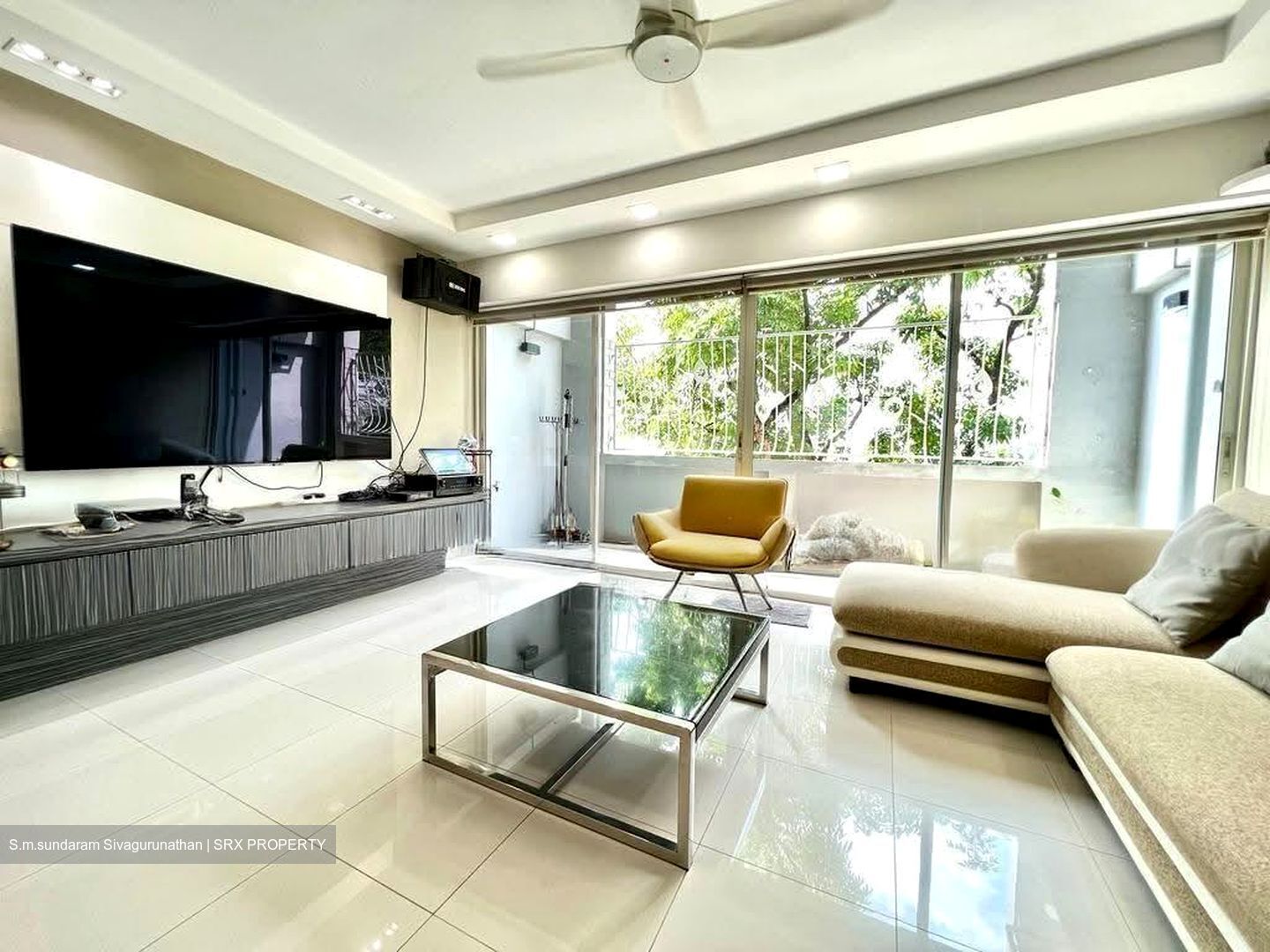 Blk 548 Jurong West Street 42 (Jurong West), HDB Executive #632437281